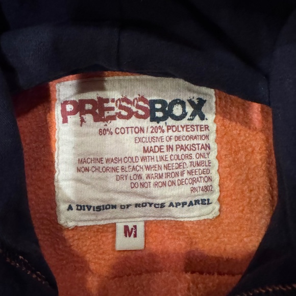 🎃🎃3/$30 Clemson Hoodie made by Pressbox and mens large (fits like ladies XL) - Picture 3 of 4